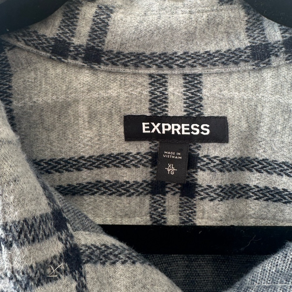 Express Shirt - Picture 4 of 5